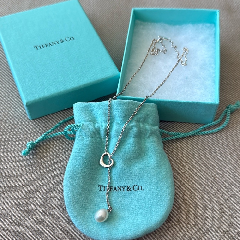 tiffany and co open heart lariat necklace in silver with pearl